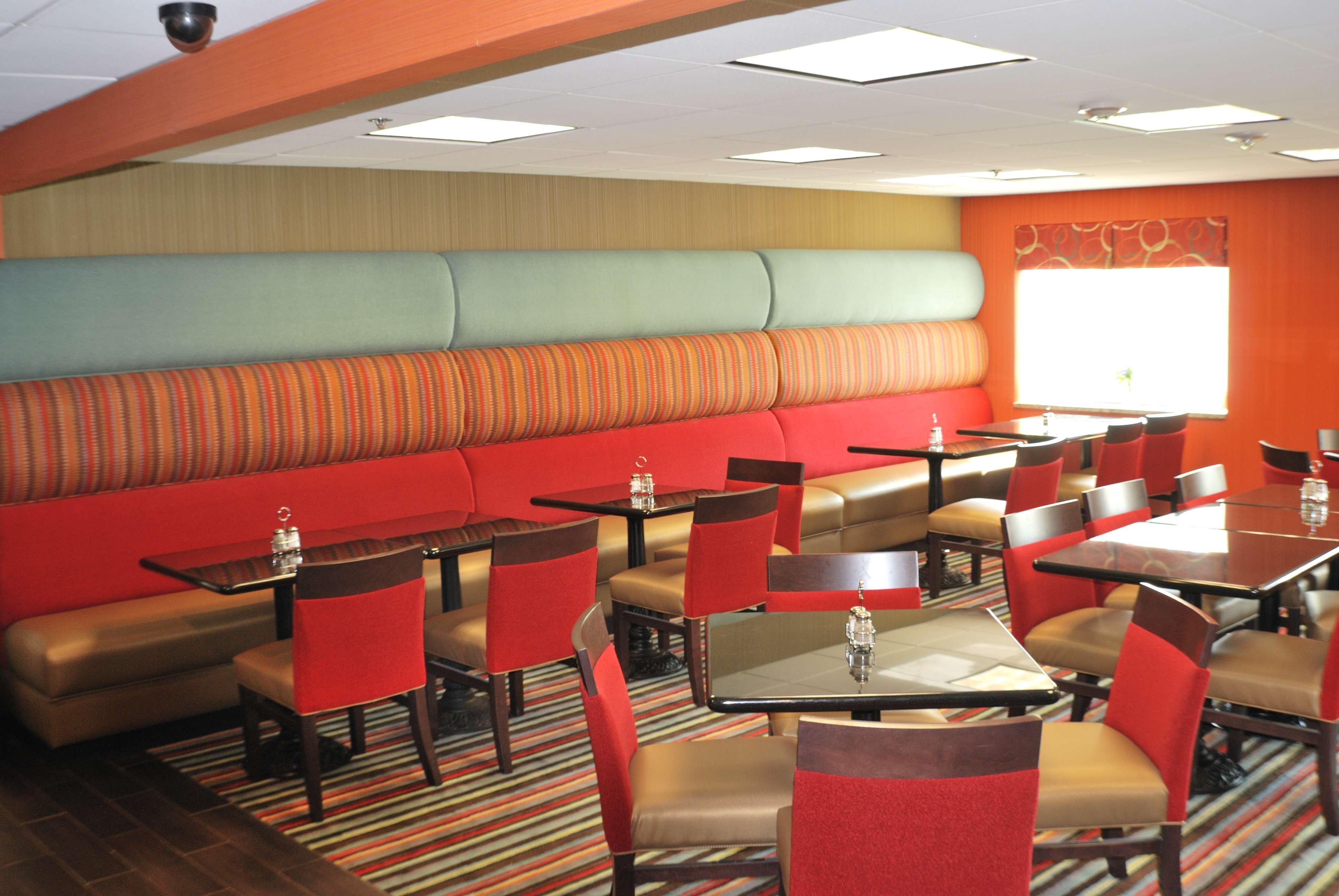 Holiday Inn Express Nashville W-I40 By Ihg Exterior photo