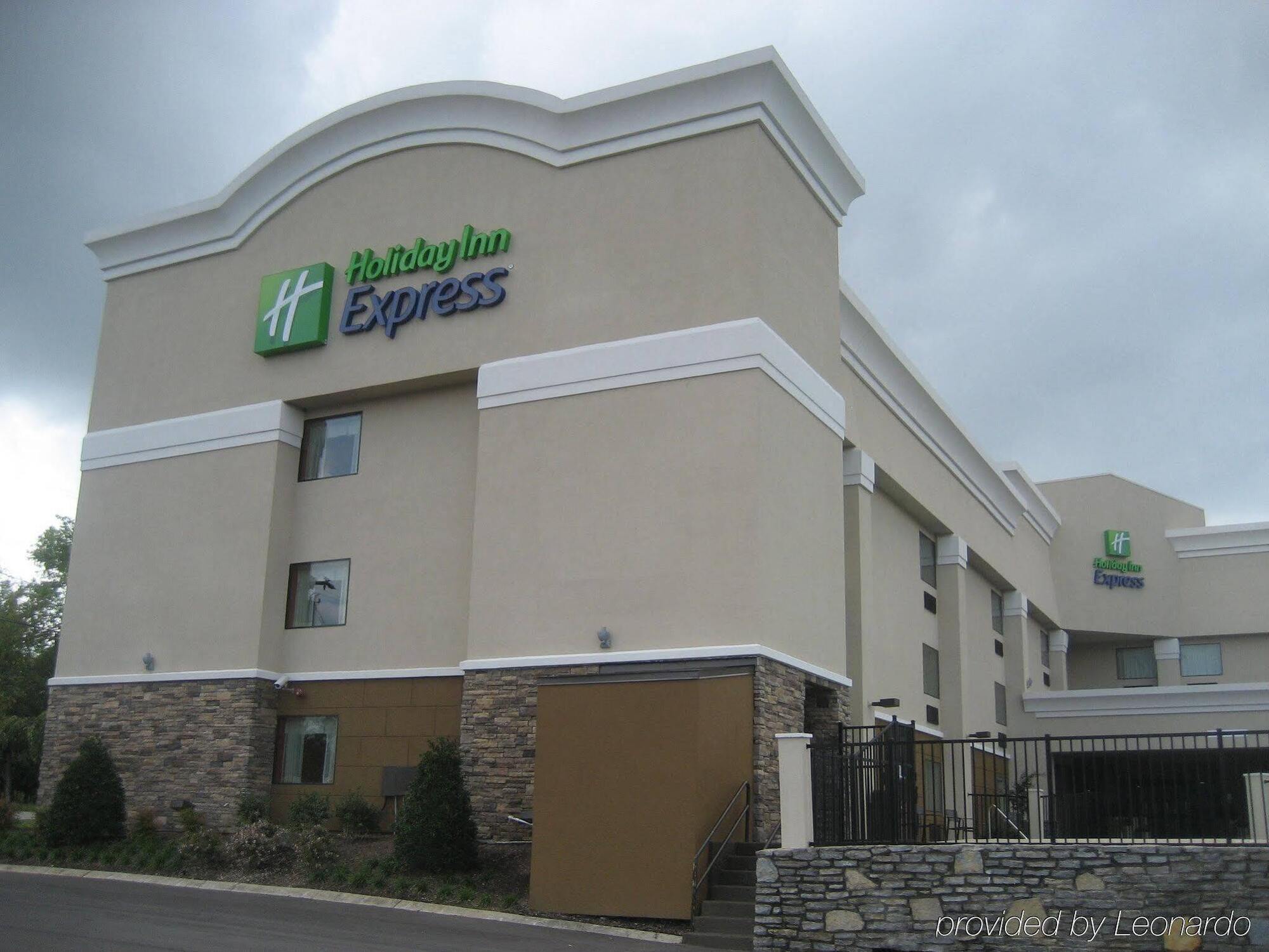 Holiday Inn Express Nashville W-I40 By Ihg Exterior photo